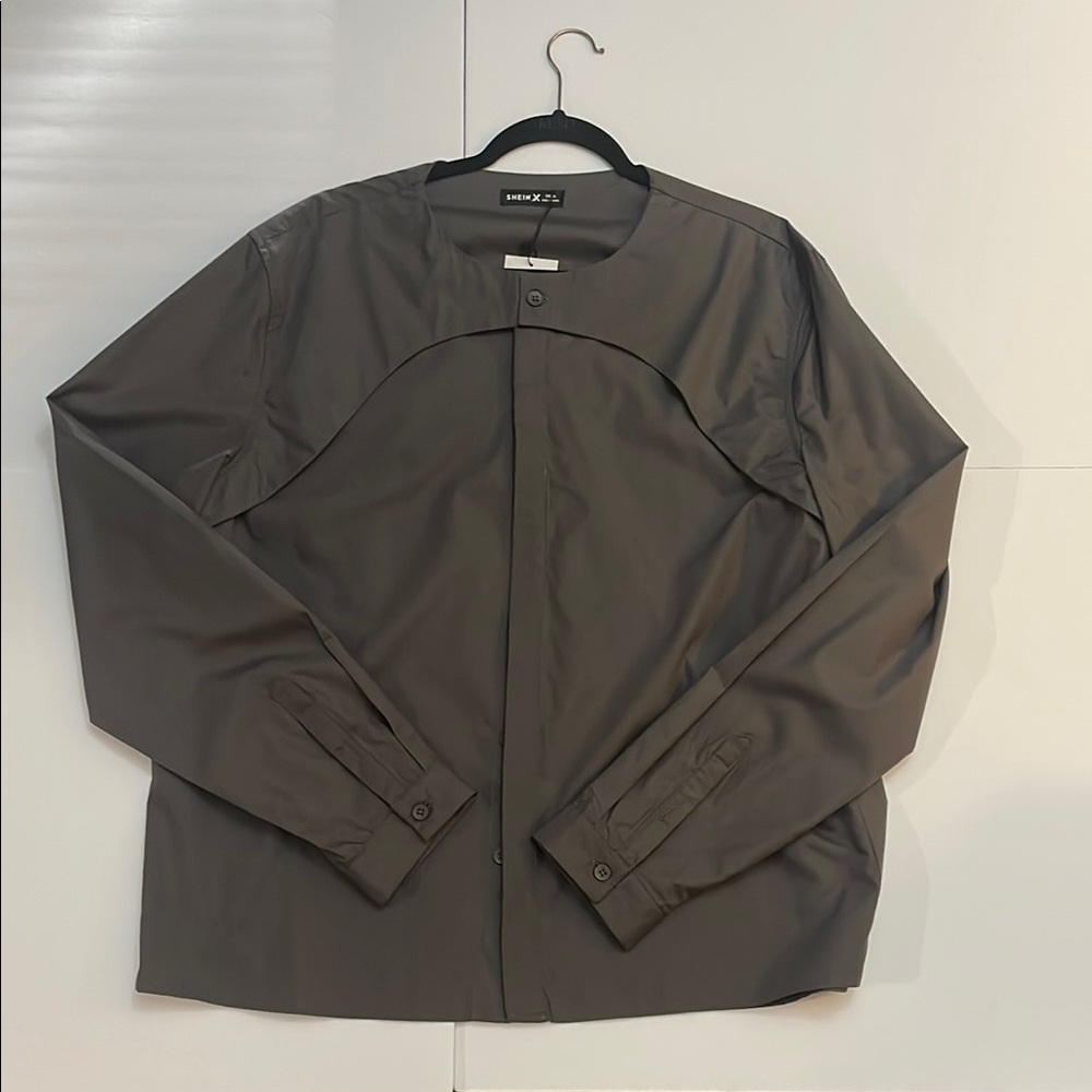 SHEIN Gray Casual Button Down Shirt Lightweight Versatile
